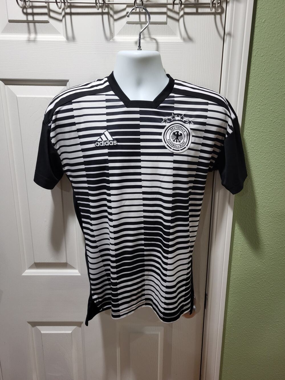 Deutscher Fussball-Bund Adidas jersey
